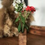 Ahşap Eskitme Dekoratif Cam Tüplü Çiçeklik ( 1 adet cam tüp ile beraber gönderilmektedir. )